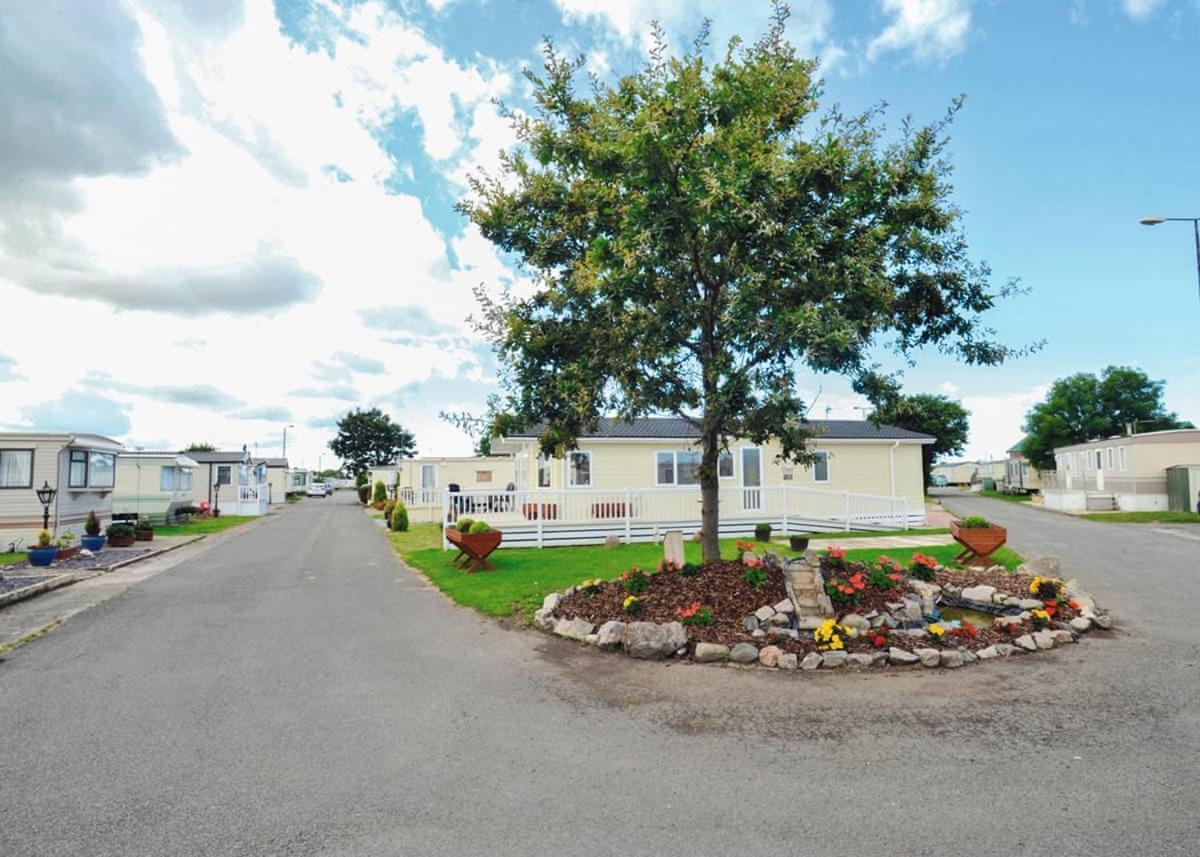 Hotel Robin Hood Rhyl Esterno foto